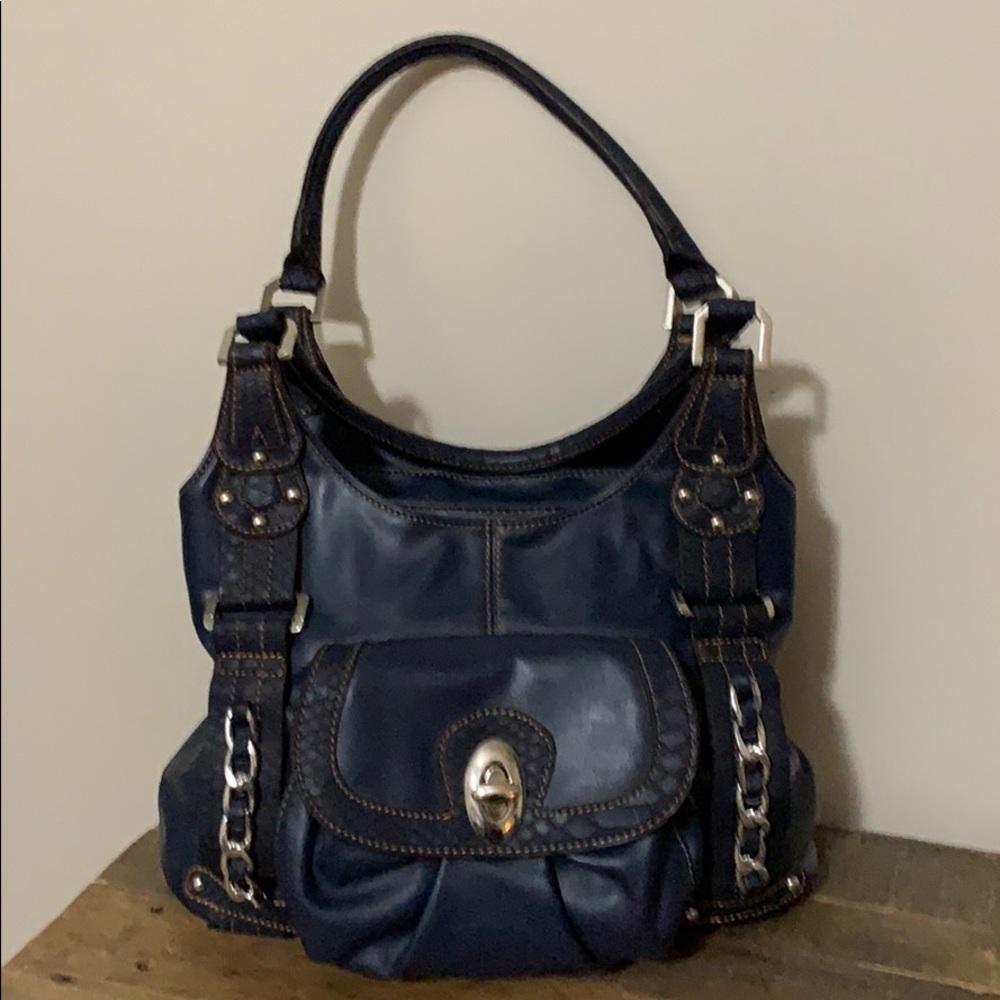 Wilsons Leather navy shoulder bag